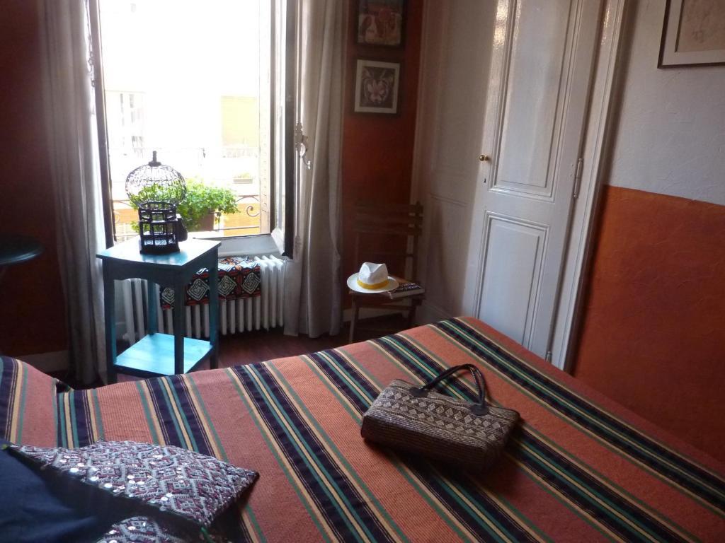 Hotel Central Annecy Szoba fotó